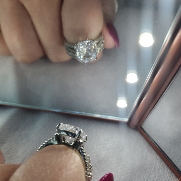 Radiance by Absolute Ring Set - Picture 4 of 7